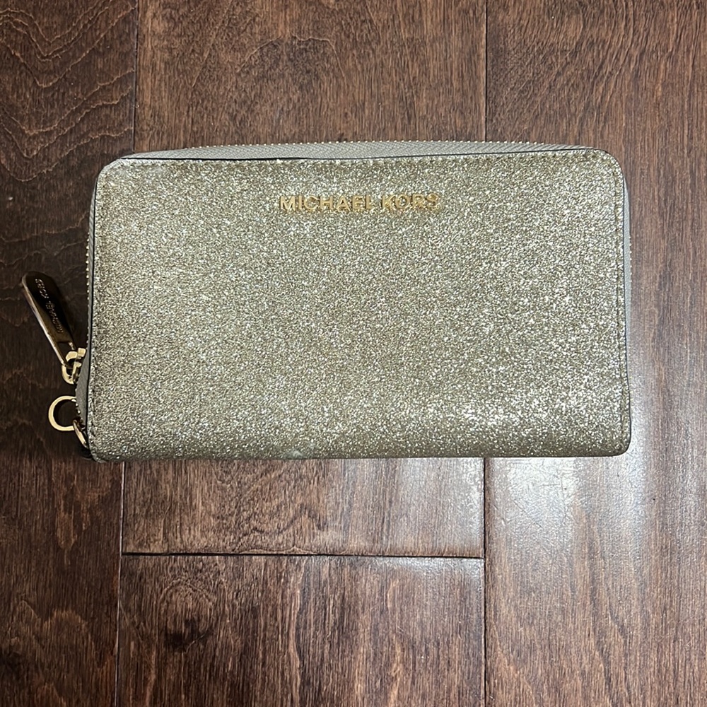 Michael Kors Glitter Wallet